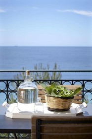Avra Private Suites