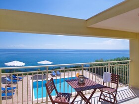Villa Sakos