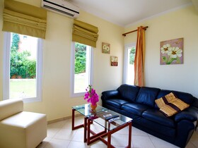 Villa Sakos