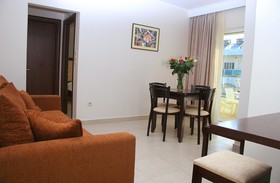 Michel Apartments