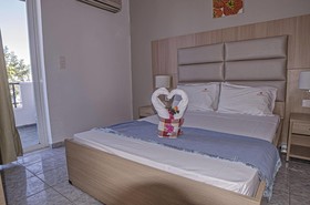 Sunshine Hotel & Apartments