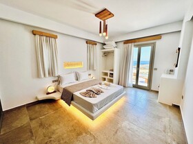 Aeris Suites