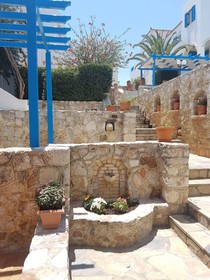 Pantonia Apartments