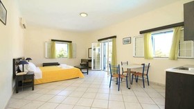 Pantonia Apartments