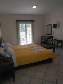 Pantonia Apartments
