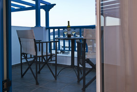 Romantica Hotel & Apartments