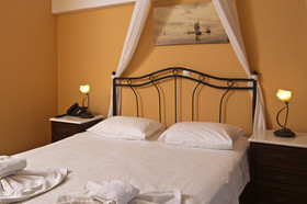 Romantica Hotel & Apartments