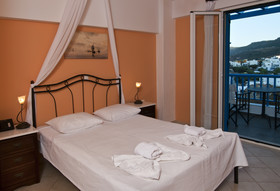 Romantica Hotel & Apartments