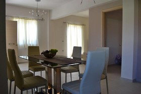 George House Apartments & Villa