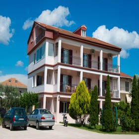 Christina Studios