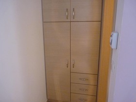 Ilianthos Apartments & Rooms