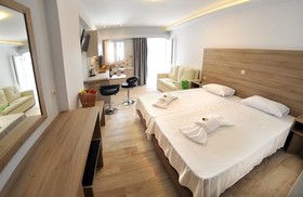 Aggelos Appartments & Deluxe Studios