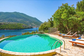 Villa Elpida