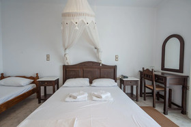 Evgatis Hotel