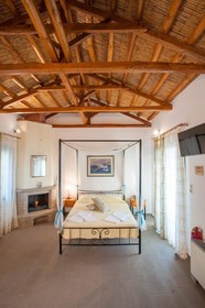 Lithoessa Luxury Apartments