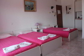 Arion Beach Apartments