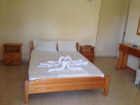 Aristi Studio Apartments
