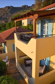 Dina Hotel