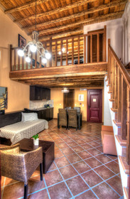 Varos Village Hotel & Residences