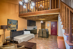 Varos Village Hotel & Residences