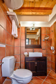 Varos Village Hotel & Residences