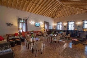 Varos Village Hotel & Residences
