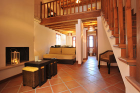Varos Village Hotel & Residences