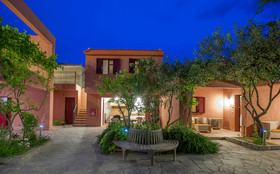 Varos Village Hotel & Residences