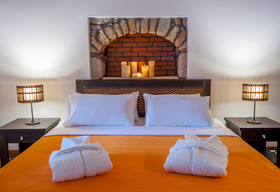 Varos Village Hotel & Residences