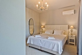 Elaia Villas