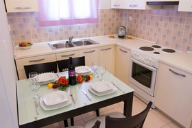 Anemis Apartments