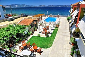 Gera Bay Studios & Apartments