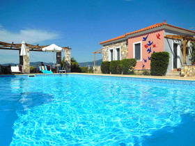 Aeolis Apartements & Studios