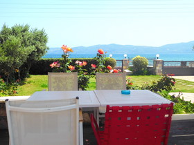 Aeolis Apartements & Studios