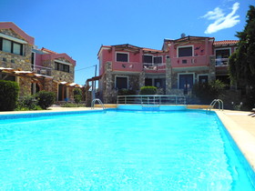 Aeolis Apartements & Studios
