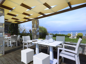 Aeolis Apartements & Studios