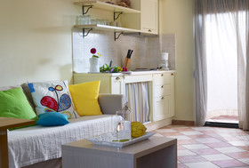 Aeolis Apartements & Studios