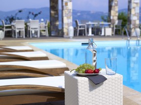 Aeolis Apartements & Studios