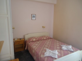 Villa Iris Hotel