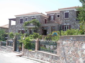 Villa Iris Hotel