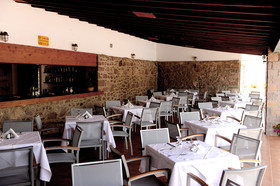 Delfinia Hotel & Bungalows