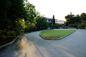 Delfinia Hotel & Bungalows