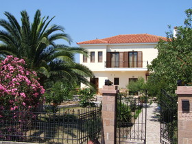 Nadia Apartments