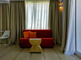 Loriet Hotel