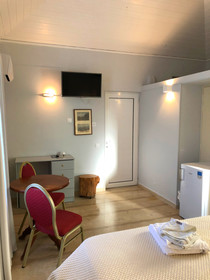 Loriet Hotel