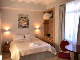 Loriet Hotel