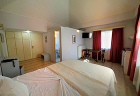 Loriet Hotel