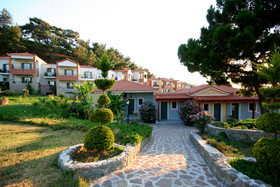 Alma Luxury Resort Hotel