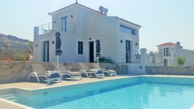 Eleia Seafront Villas