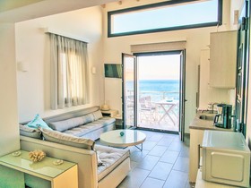 Eleia Seafront Villas